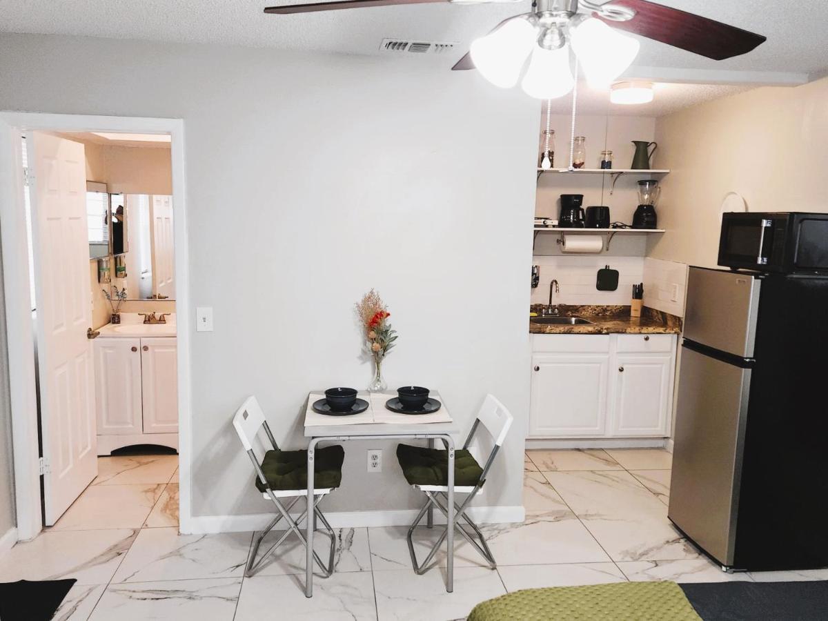 Adorable Mini Suite In Tampa Eksteriør bilde