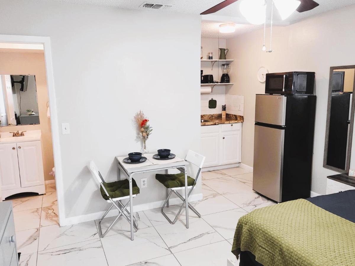 Adorable Mini Suite In Tampa Eksteriør bilde