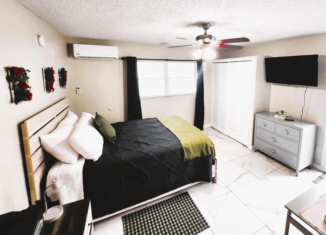 Adorable Mini Suite In Tampa Eksteriør bilde