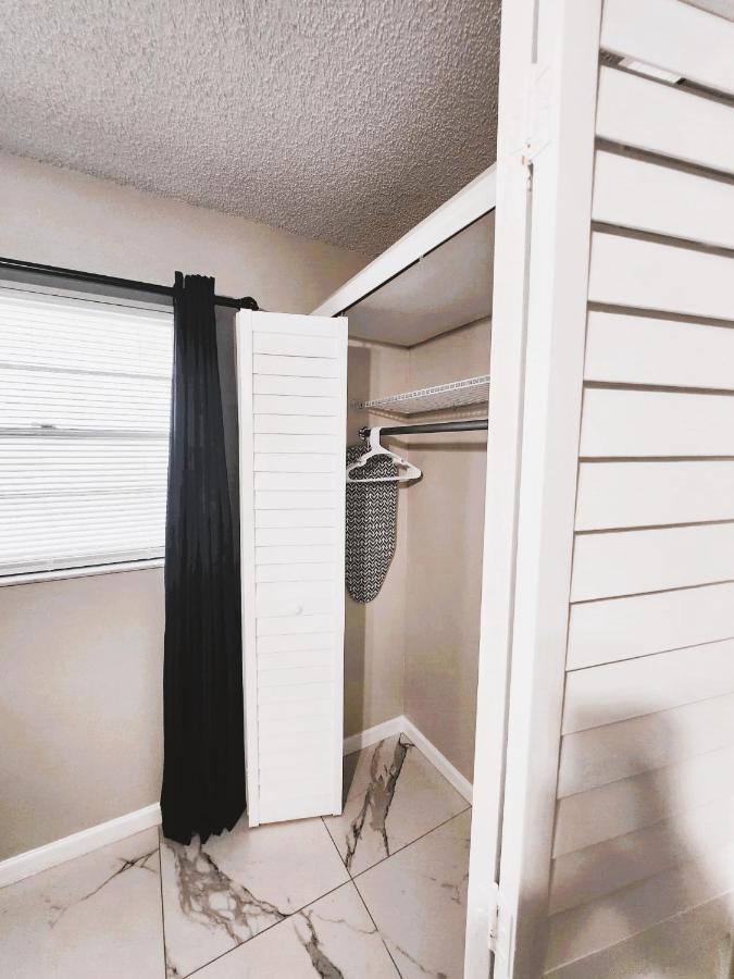 Adorable Mini Suite In Tampa Eksteriør bilde
